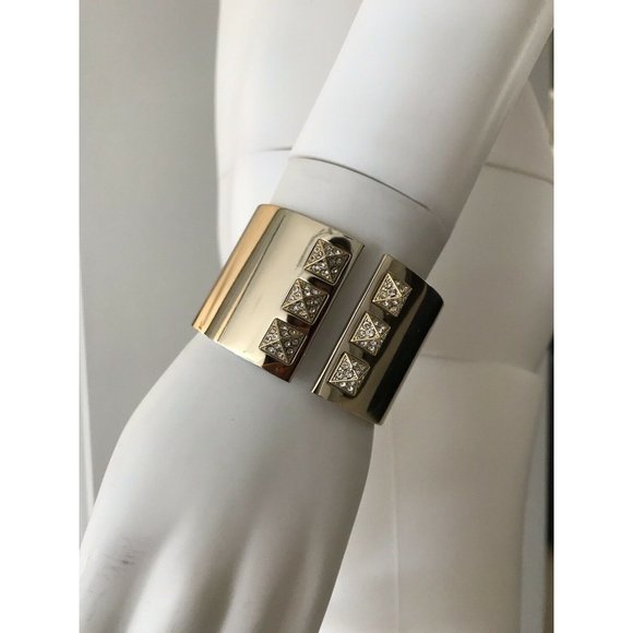 Victoria's Secret Scandalous Cuff Bracelet Gold Sexy Pyramid Limited Edition - Picture 3 of 12